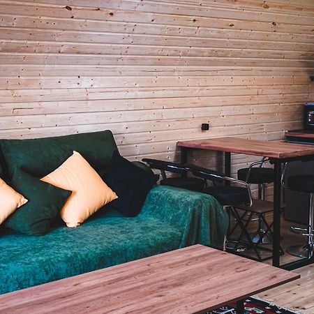 Lonely Mountain Villa Kazbegi Bagian luar foto