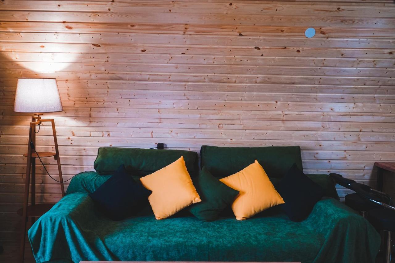 Lonely Mountain Villa Kazbegi Bagian luar foto